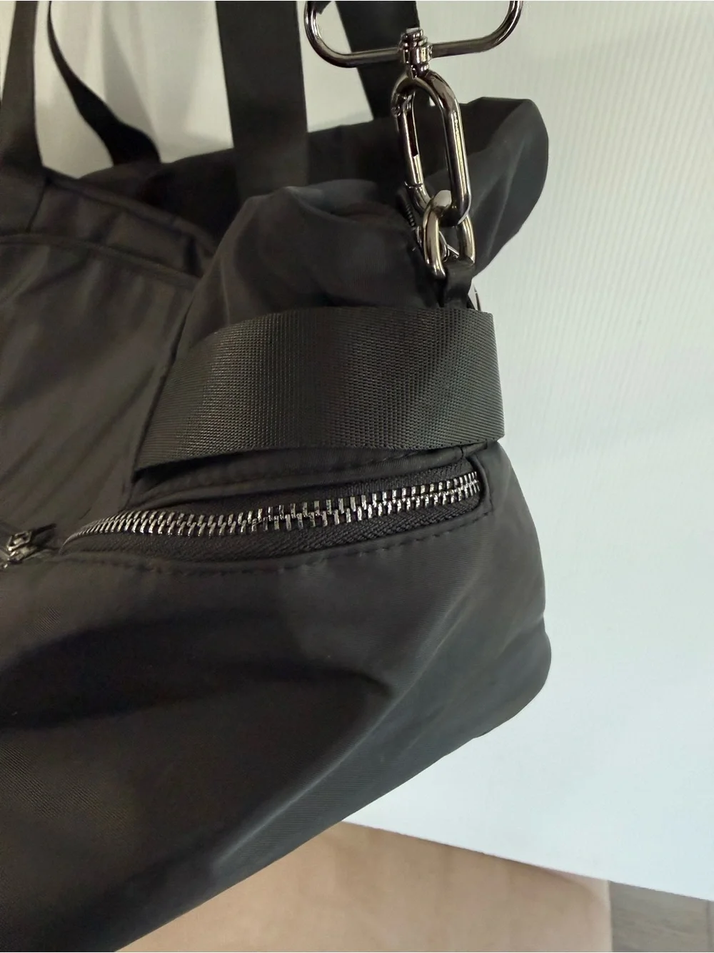 N/A versatile black